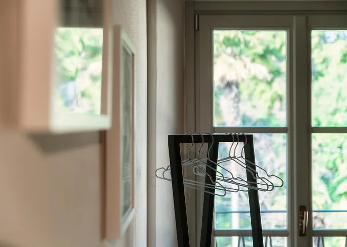 The Castle - By Myhomeincomo Менаджо