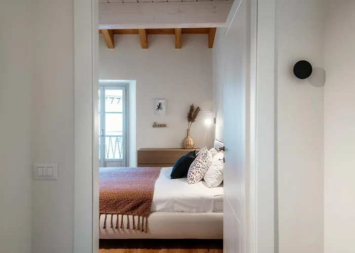 Апартаменты The Castle - By Myhomeincomo Менаджо