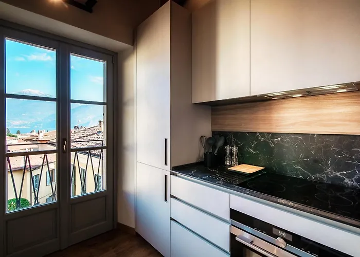 The Castle - By Myhomeincomo Διαμέρισμα Μενάτζιο