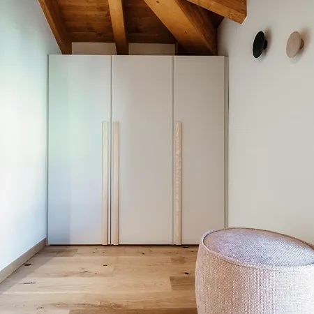 Apartment The Castle - By Myhomeincomo *