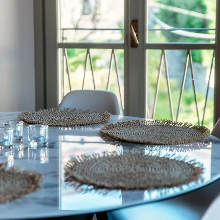 The Castle - By Myhomeincomo Apartment